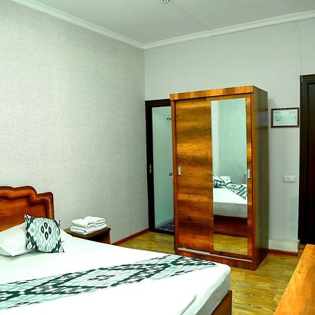 בוקורו Hotel Mir Адрес Abu Ali Ibn Sino 4A מראה חיצוני תמונה
