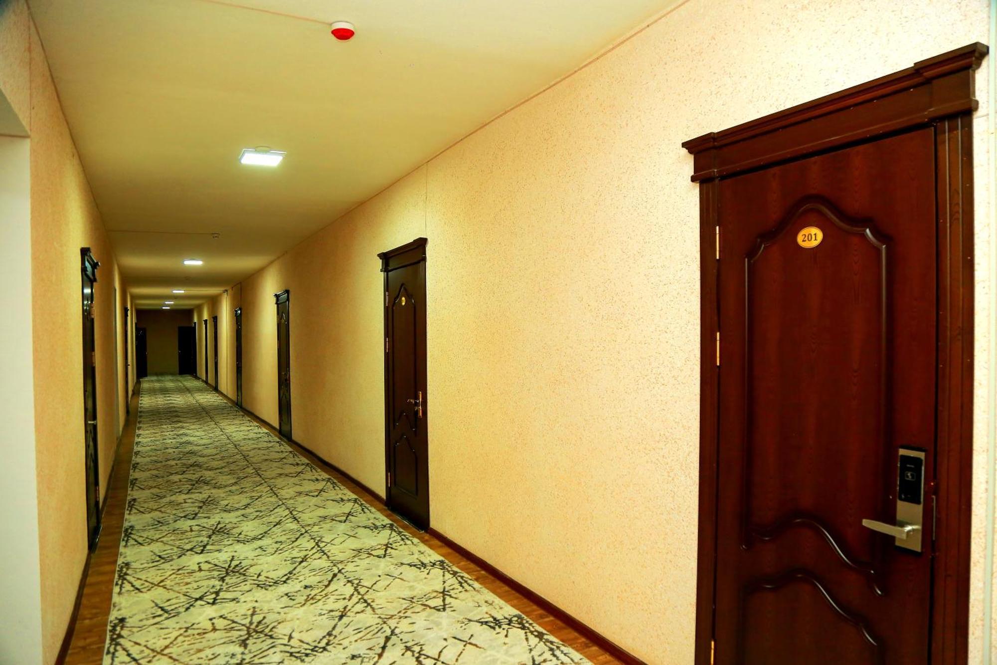 בוקורו Hotel Mir Адрес Abu Ali Ibn Sino 4A מראה חיצוני תמונה